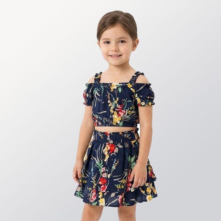 Stylish two-piece girls' outfit